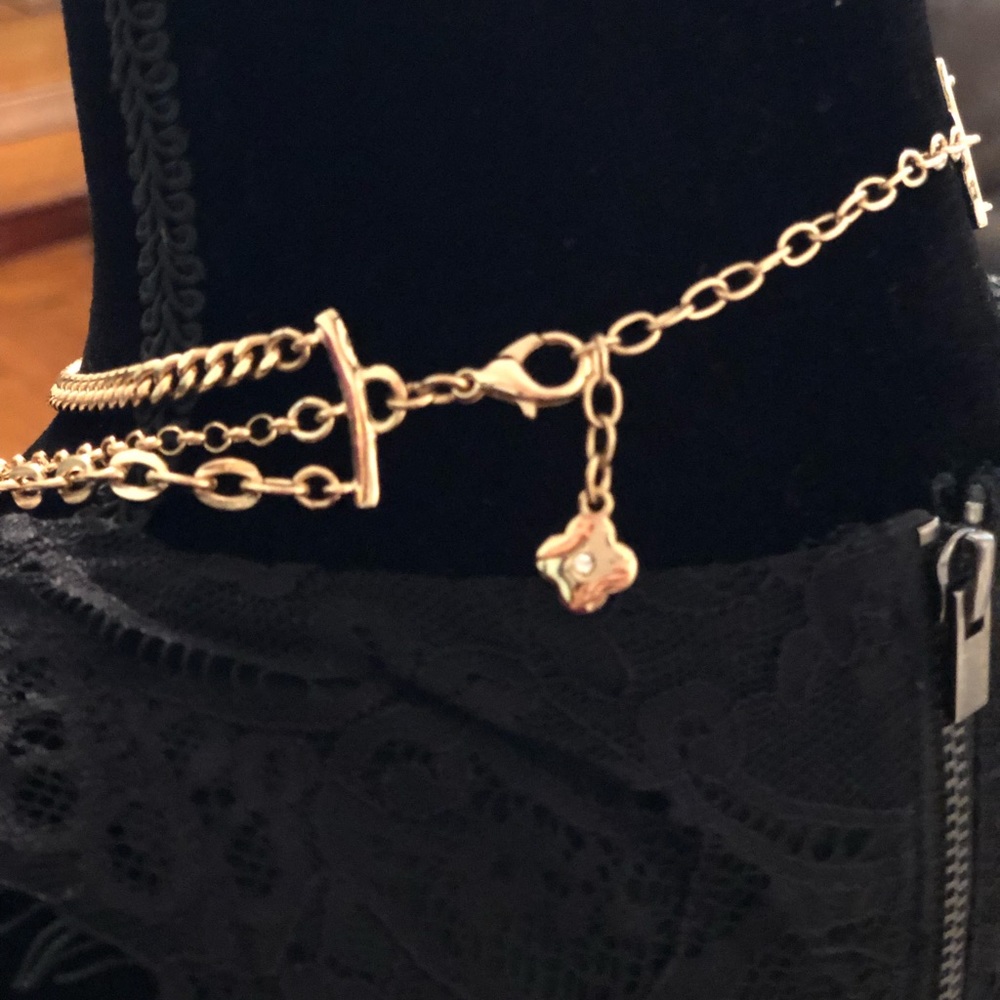 Multiple chains Necklace😍 - Picture 3 of 4